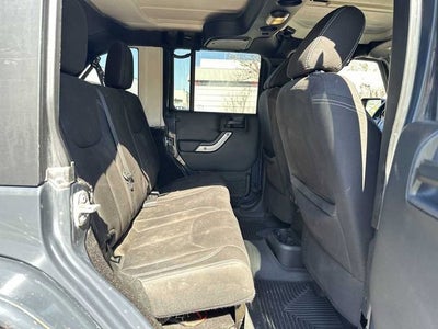 2017 Jeep Wrangler Unlimited Sahara 4x4