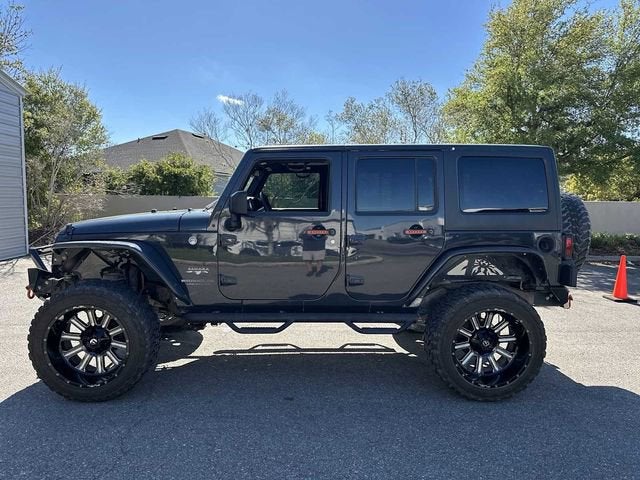 2017 Jeep Wrangler Unlimited Sahara 4x4