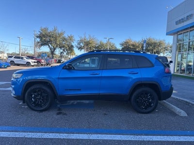 2023 Jeep Cherokee Altitude Lux