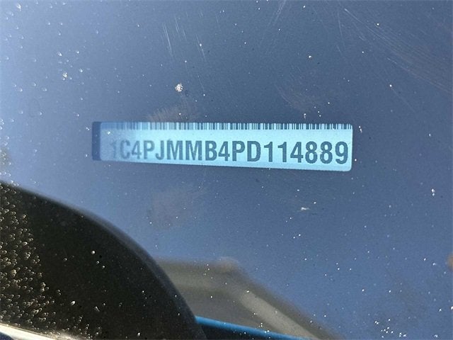 2023 Jeep Cherokee Altitude Lux