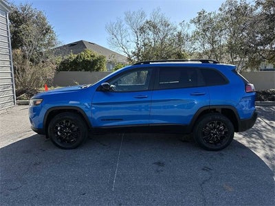2023 Jeep Cherokee Altitude Lux