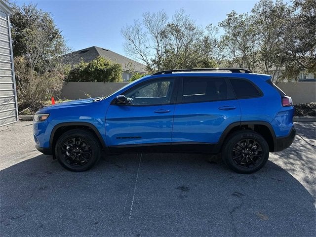 2023 Jeep Cherokee Altitude Lux
