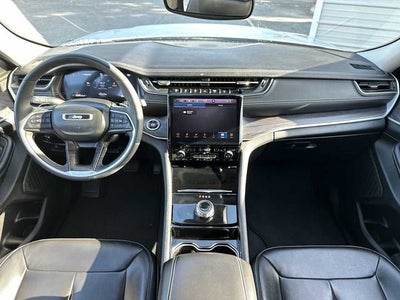 2023 Jeep Grand Cherokee Limited 4x2