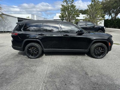2023 Jeep Grand Cherokee L Limited 4x2