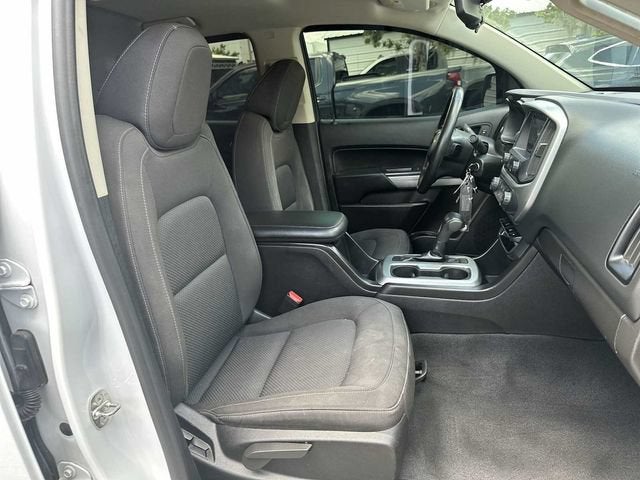 2020 Chevrolet Colorado LT - Photo 19