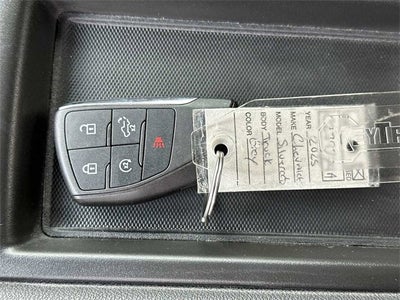 2025 Chevrolet Silverado 1500 Custom