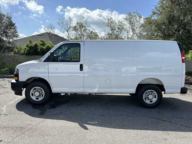 2026 Chevrolet Express Cargo WT