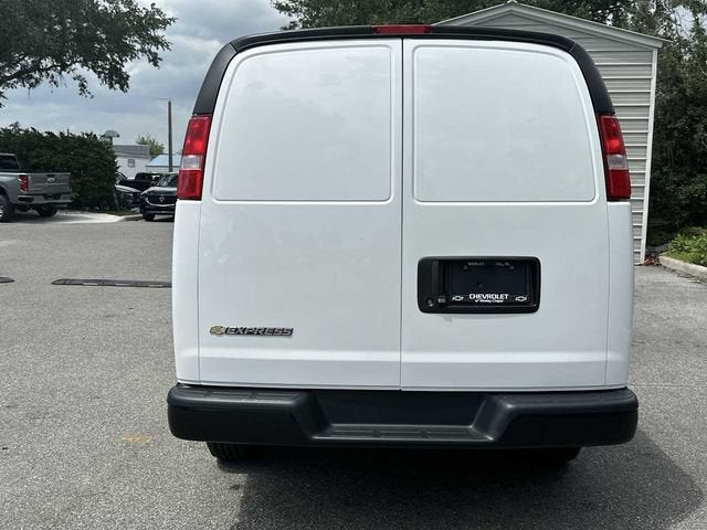2026 Chevrolet Express Cargo WT