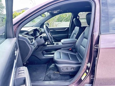 2024 GMC Acadia Elevation