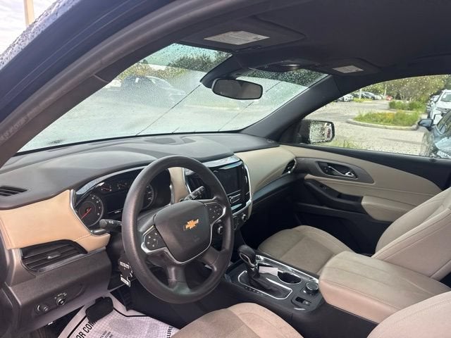 2022 Chevrolet Traverse LS