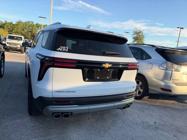 2024 Chevrolet Traverse LT