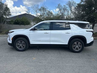 2025 Chevrolet Traverse LT