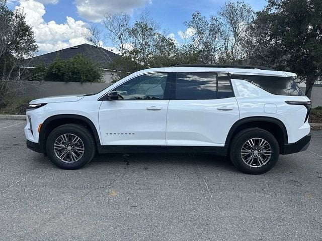 2025 Chevrolet Traverse LT