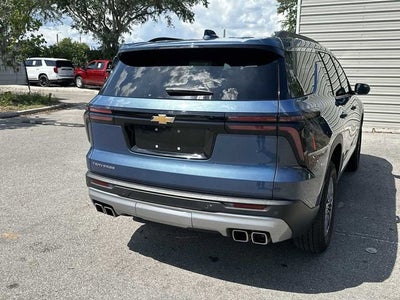 2025 Chevrolet Traverse LT