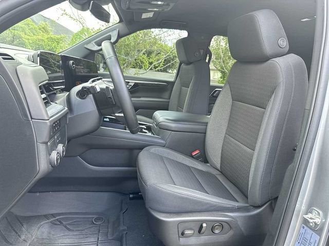 2025 Chevrolet Tahoe LS