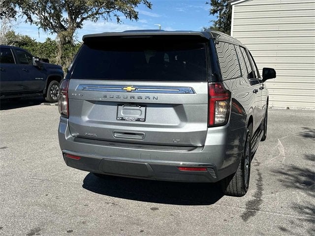 2023 Chevrolet Suburban LT