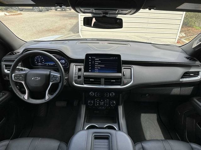 2023 Chevrolet Suburban RST