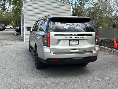 2023 Chevrolet Suburban RST