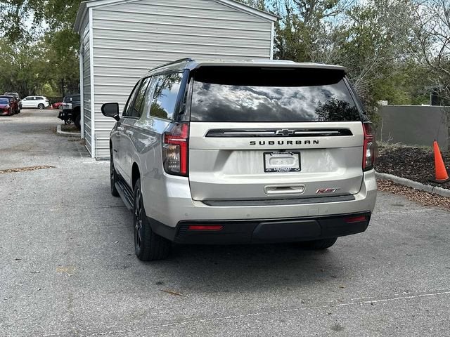 2023 Chevrolet Suburban RST