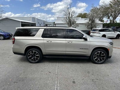 2023 Chevrolet Suburban RST