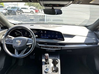 2025 Cadillac XT4 Premium Luxury