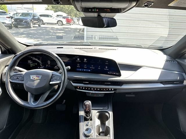 2025 Cadillac XT4 Premium Luxury