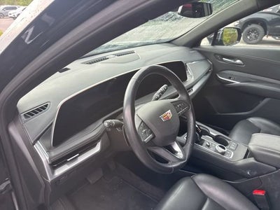 2025 Cadillac XT4 Premium Luxury