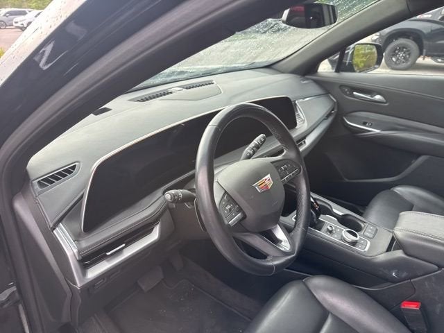 2025 Cadillac XT4 Premium Luxury