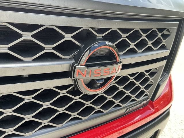 2023 Nissan TITAN Crew Cab PRO-4X 4x4