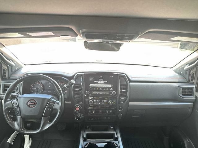 2023 Nissan TITAN Crew Cab PRO-4X 4x4