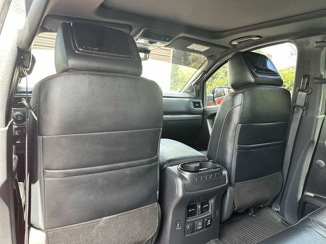 2023 Nissan TITAN Crew Cab PRO-4X 4x4