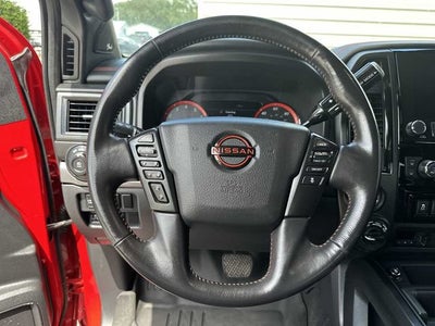 2023 Nissan TITAN Crew Cab PRO-4X 4x4