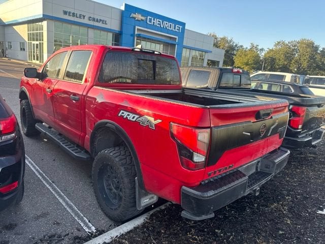 2023 Nissan TITAN Crew Cab PRO-4X 4x4