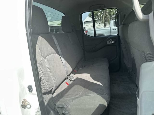 2017 Nissan Frontier SV
