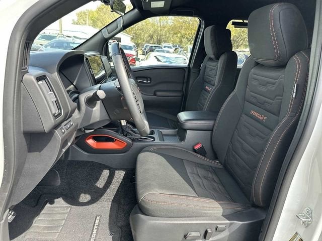 2025 Nissan Frontier Crew Cab PRO-X 4x2