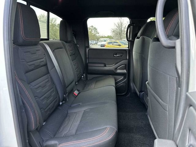 2025 Nissan Frontier Crew Cab PRO-X 4x2