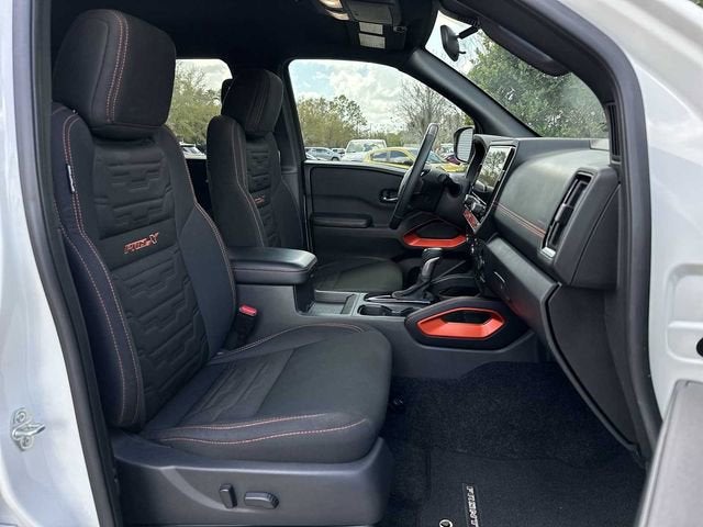 2025 Nissan Frontier Crew Cab PRO-X 4x2