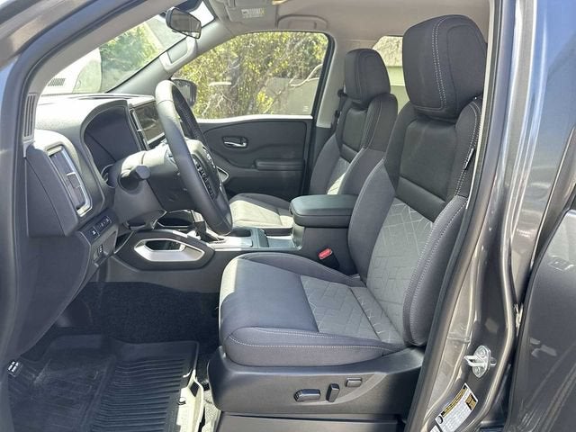 2026 Nissan Frontier Crew Cab SV 4x2