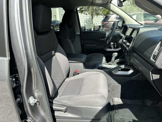 2026 Nissan Frontier Crew Cab SV 4x2