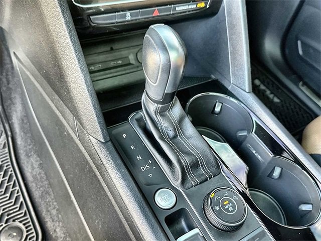 2022 Volkswagen Atlas Cross Sport 3.6L V6 SEL Premium R-Line