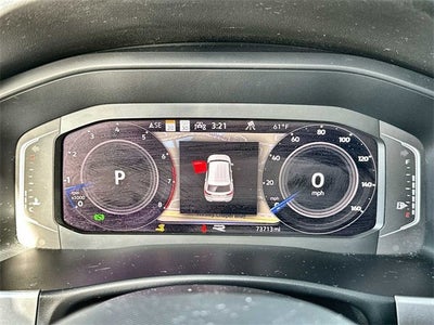 2022 Volkswagen Atlas Cross Sport 3.6L V6 SEL Premium R-Line