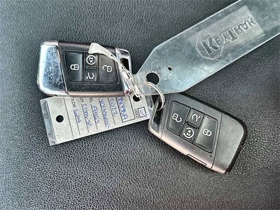 2022 Volkswagen Atlas Cross Sport 3.6L V6 SEL Premium R-Line