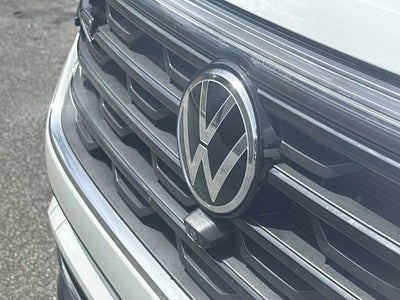 2025 Volkswagen Atlas 2.0T SEL Premium R-Line