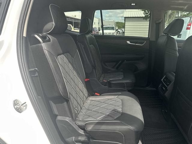 2025 Volkswagen Atlas 2.0T SEL Premium R-Line