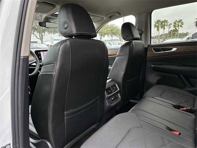 2024 Volkswagen Atlas 2.0T SE w/Technology