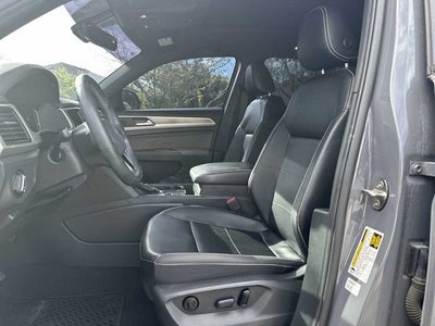 2022 Volkswagen Atlas Cross Sport 3.6L V6 SE w/Technology