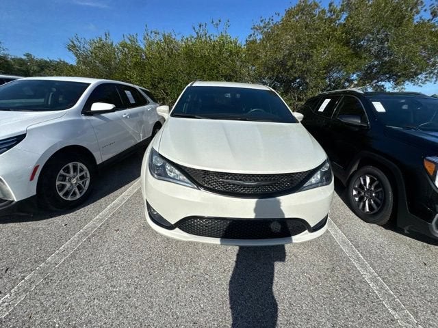 2020 Chrysler Pacifica Touring L