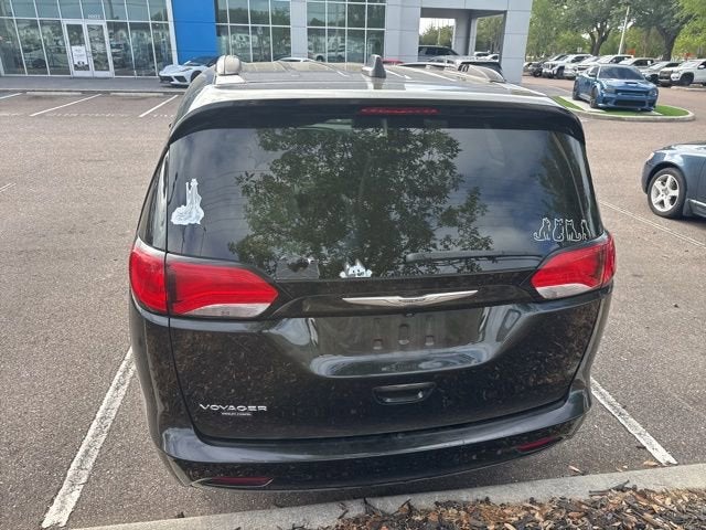 2021 Chrysler Voyager LXI