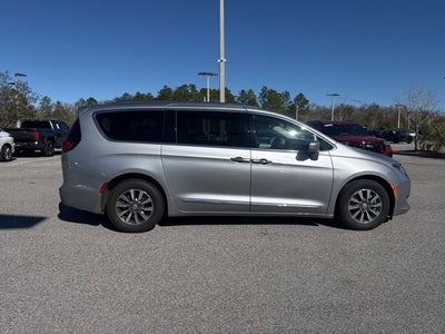 2020 Chrysler Pacifica Touring L Plus
