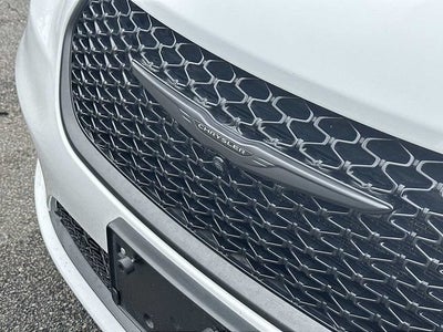 2024 Chrysler Pacifica Hybrid S Appearance Pkg